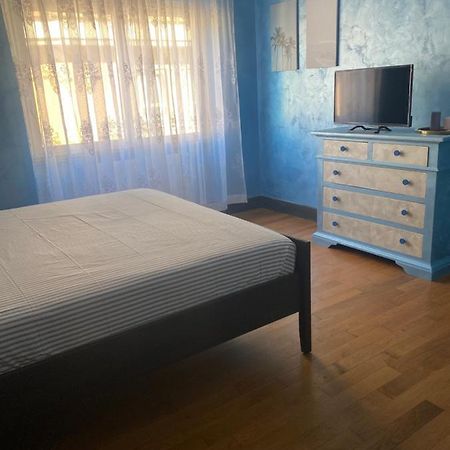 C&E Suites Roma Лидо-ди-Остия Экстерьер фото